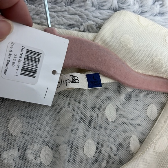 Tulip B cream Dotted Blouse with Sheer Sleeve size large - Picture 7 of 8